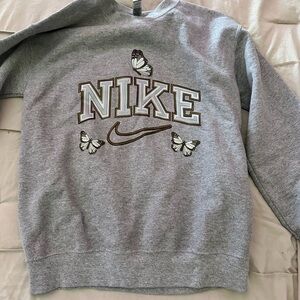 Gildan Gray Men's Crewneck Sweater